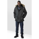 Modell hvor jakken er khakifarget (1)